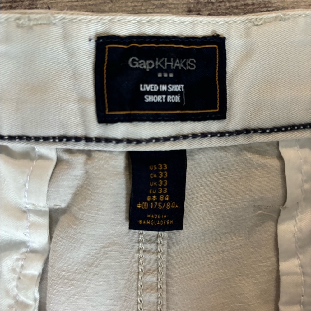 GAP Tan Flat Front Shorts Lightweight Cotton Classic - Picture 3 of 3